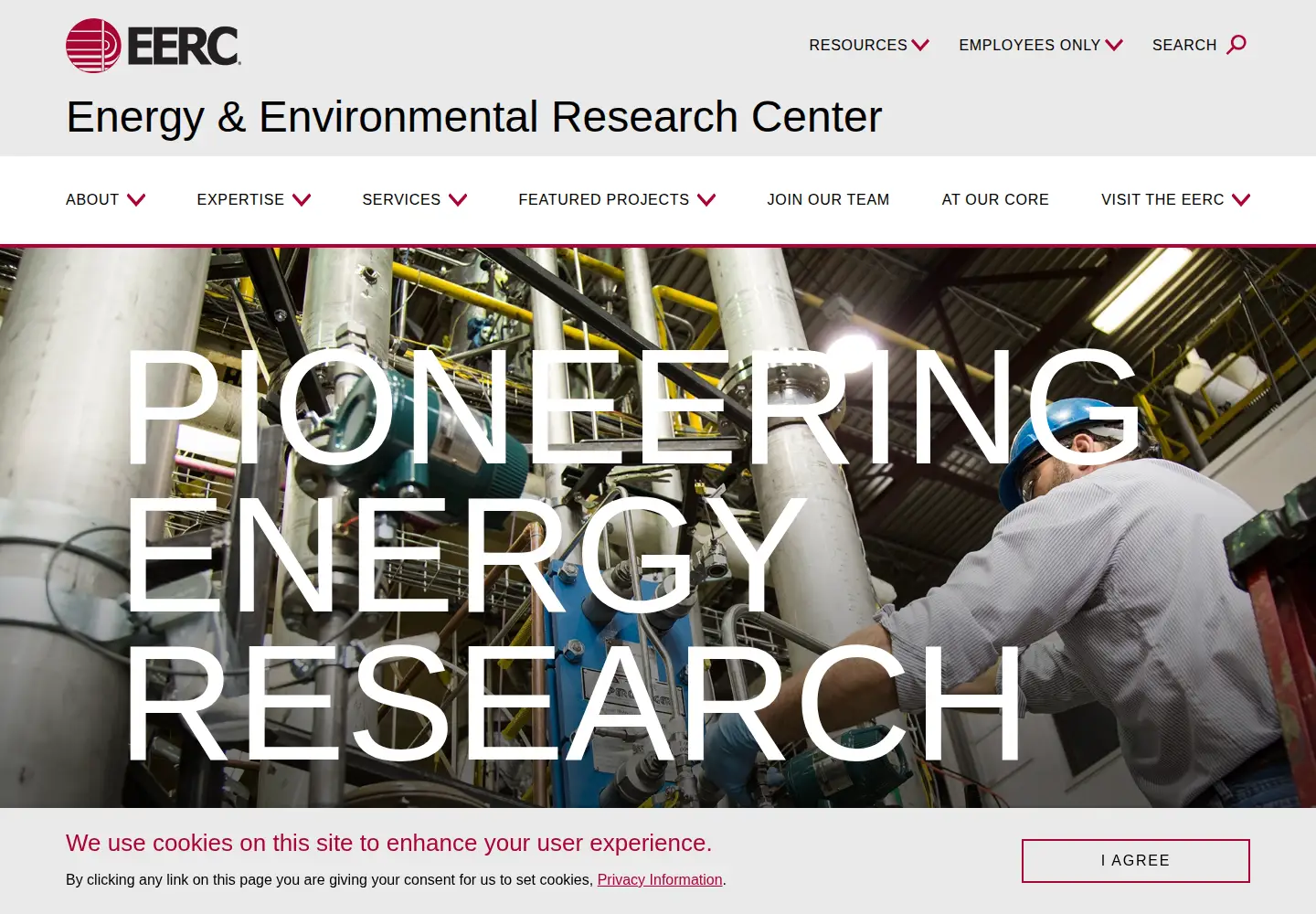 Screenshot of undeerc.org
