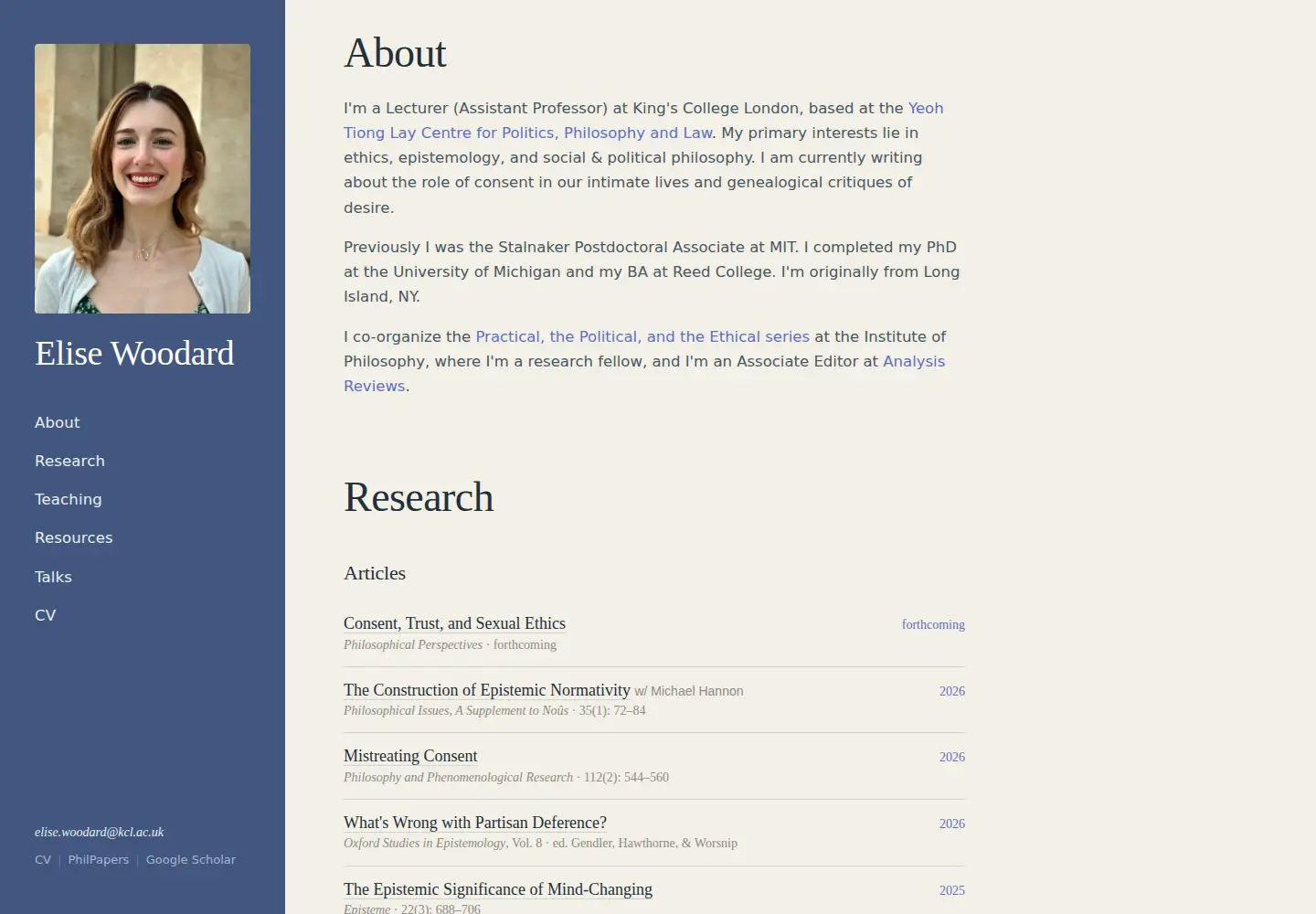 Screenshot of elisewoodard.org