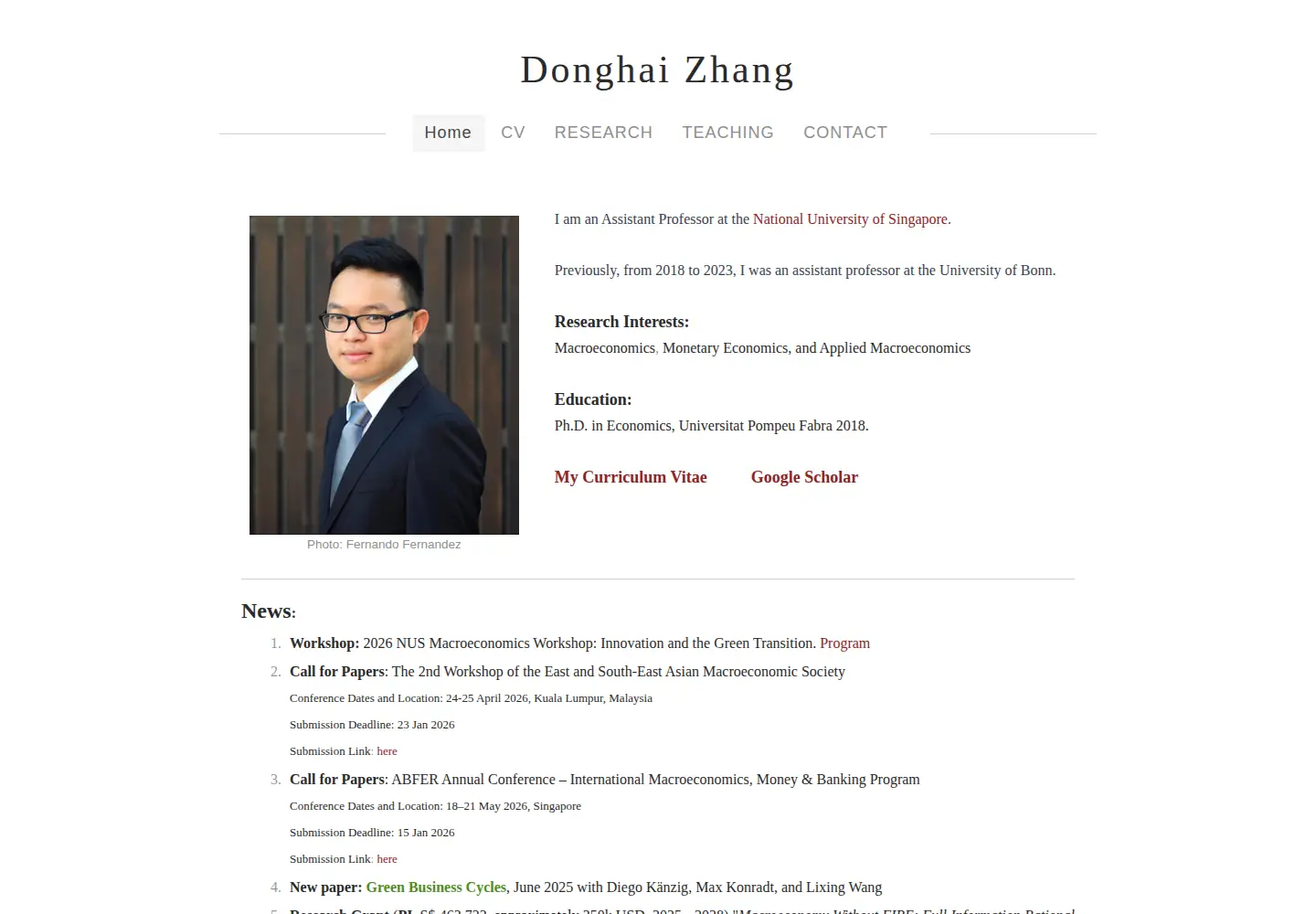 Screenshot of donghaizhang.com