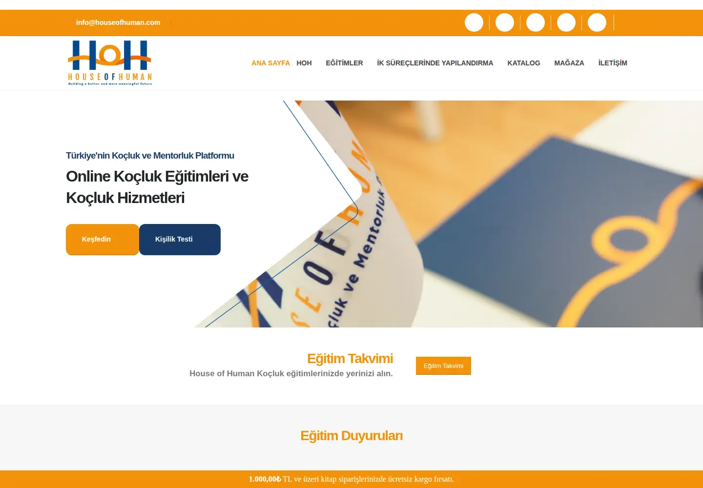 Screenshot of houseofhuman.com