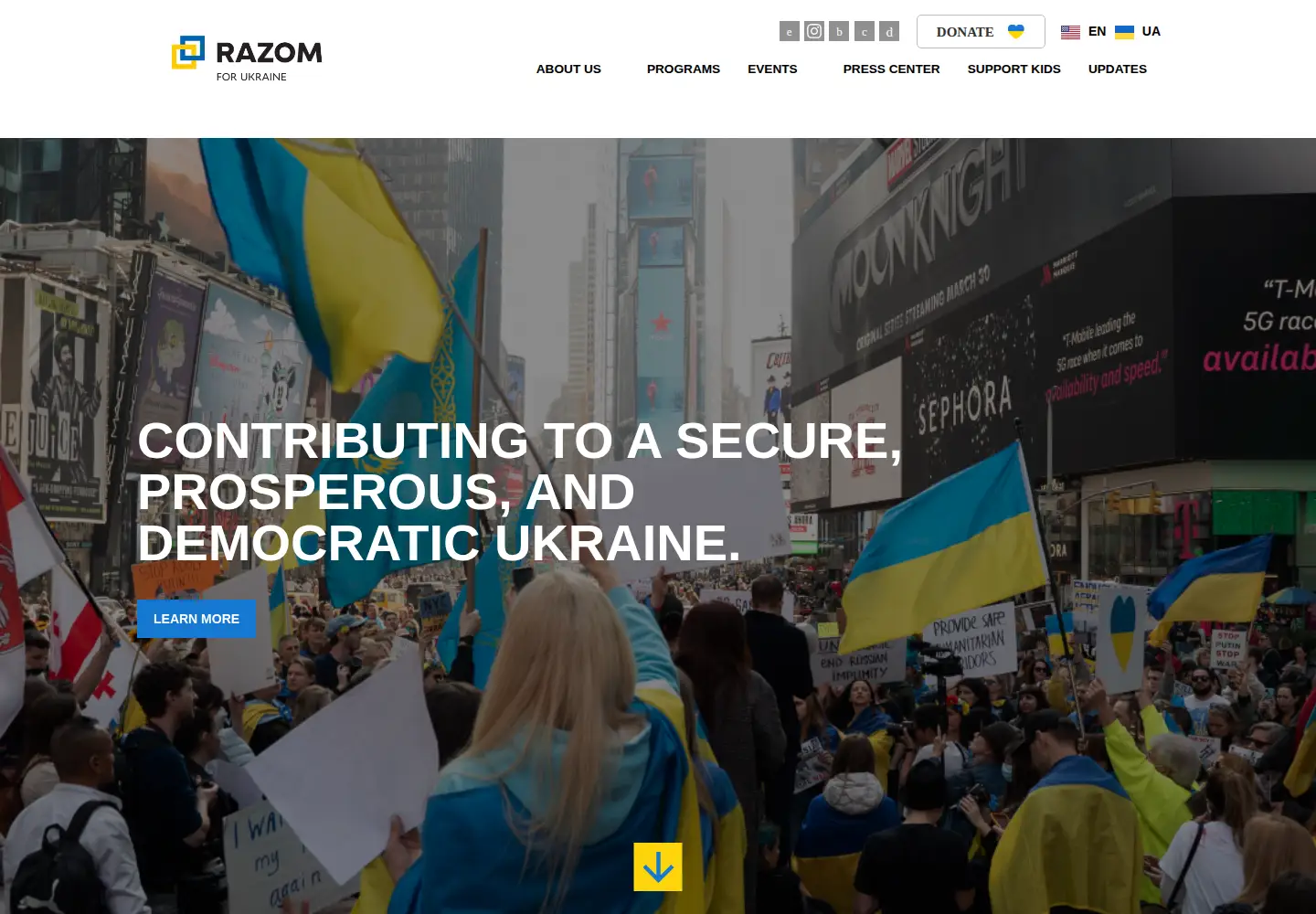 Screenshot of razomforukraine.org