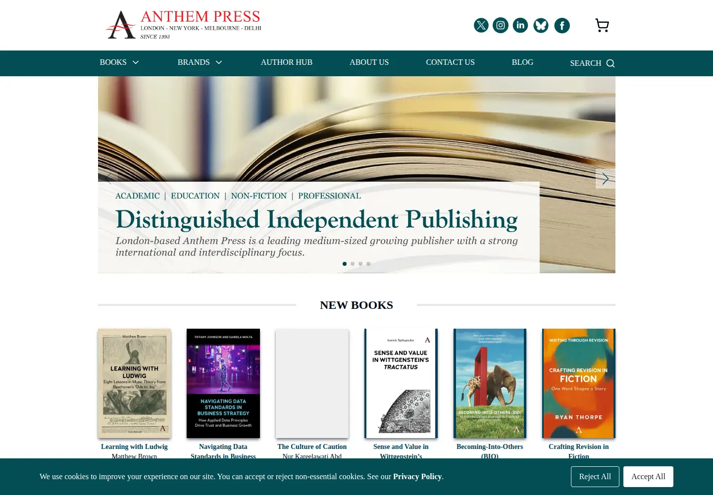 Screenshot of anthempress.com