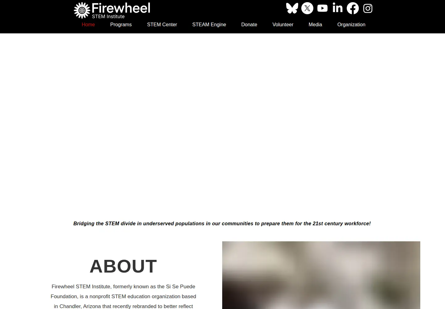 Screenshot of sisepuedefoundation.org