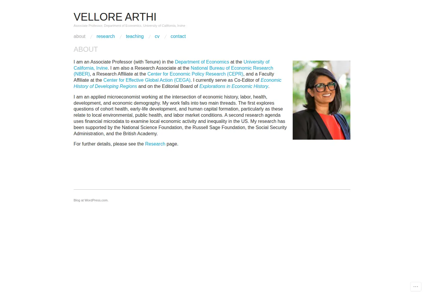 Screenshot of vellorearthi.com