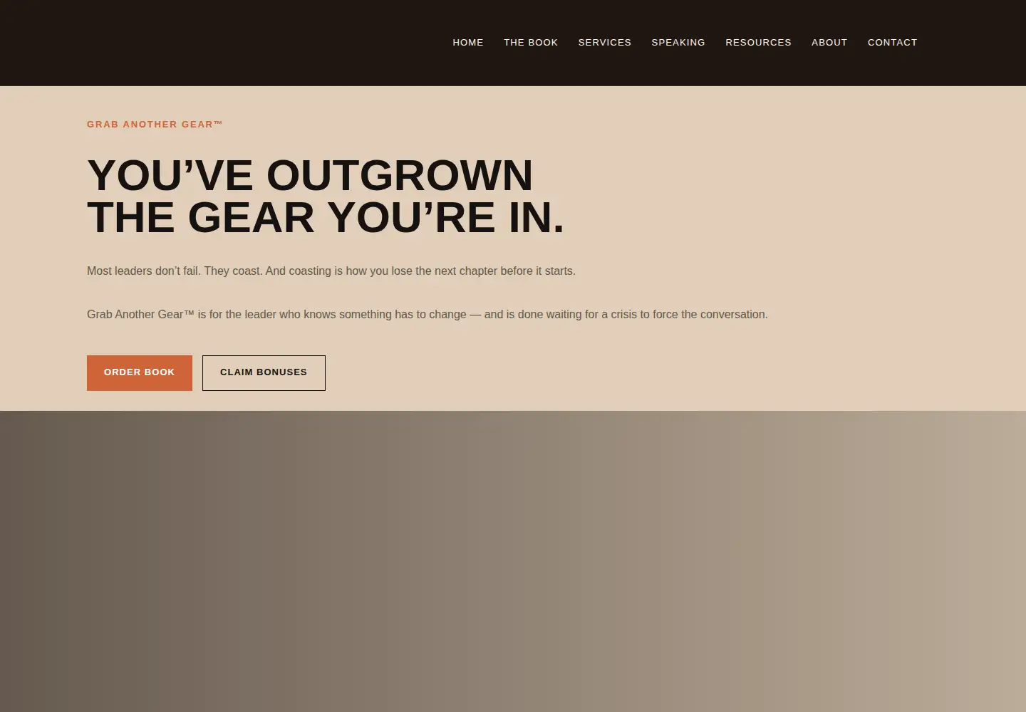 Screenshot of grabanothergear.com