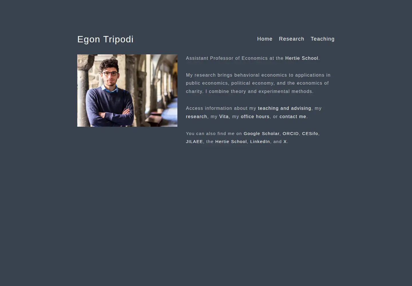 Captured homepage of egontripodi.com in the current scan