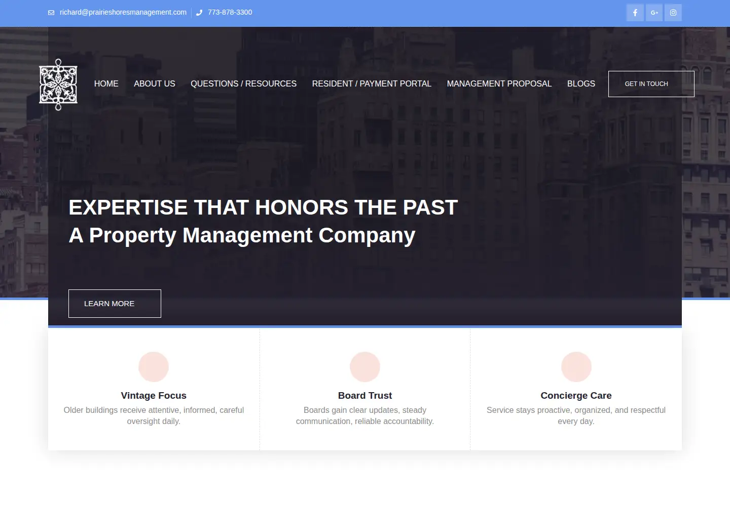 Screenshot of prairieshoresmanagement.com