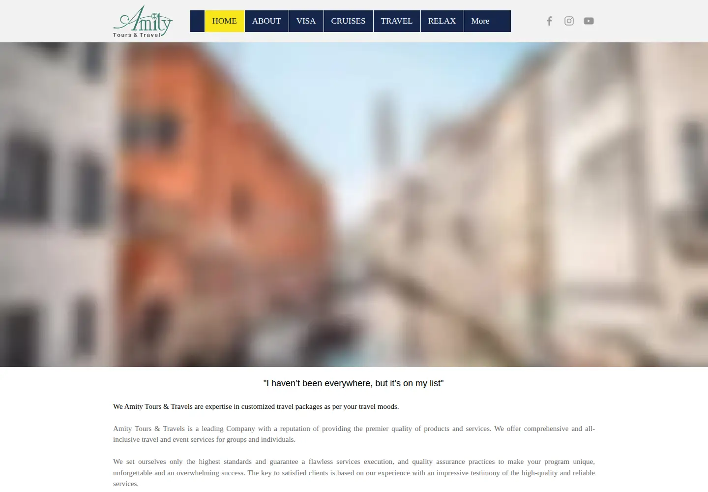 Screenshot of amityholidays.com