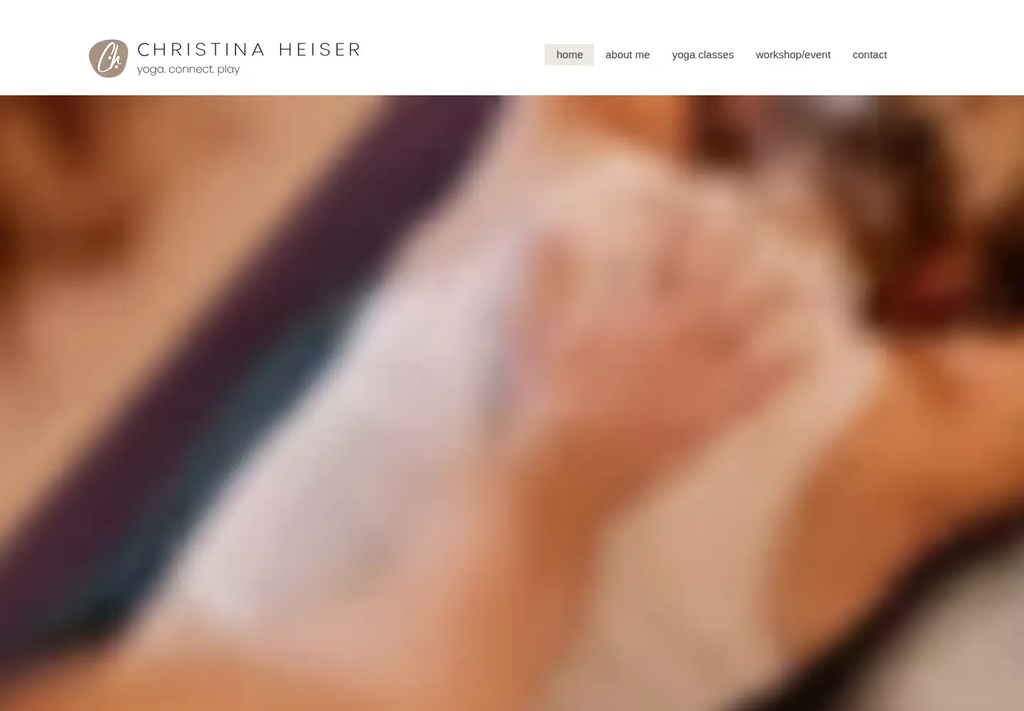 Screenshot of christinaheiseryoga.com