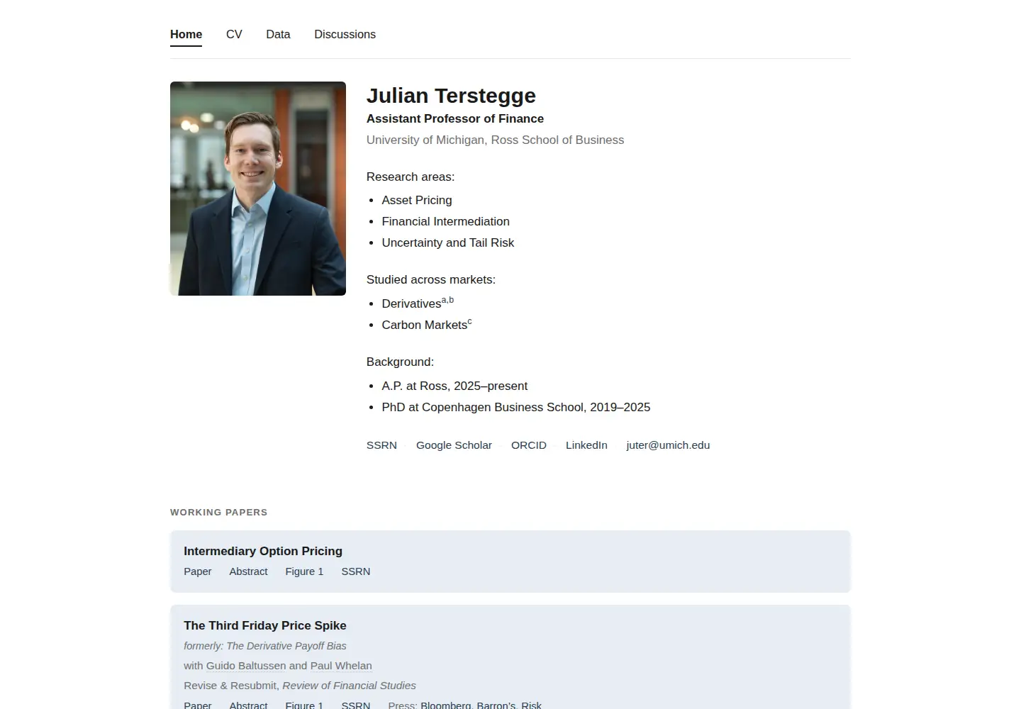 Captured homepage of julianterstegge.com in the current scan