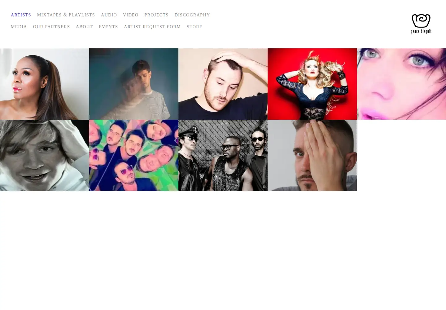 Screenshot of peacebisquit.com