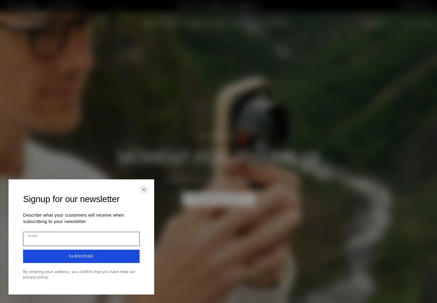 Screenshot of shopmoment.com