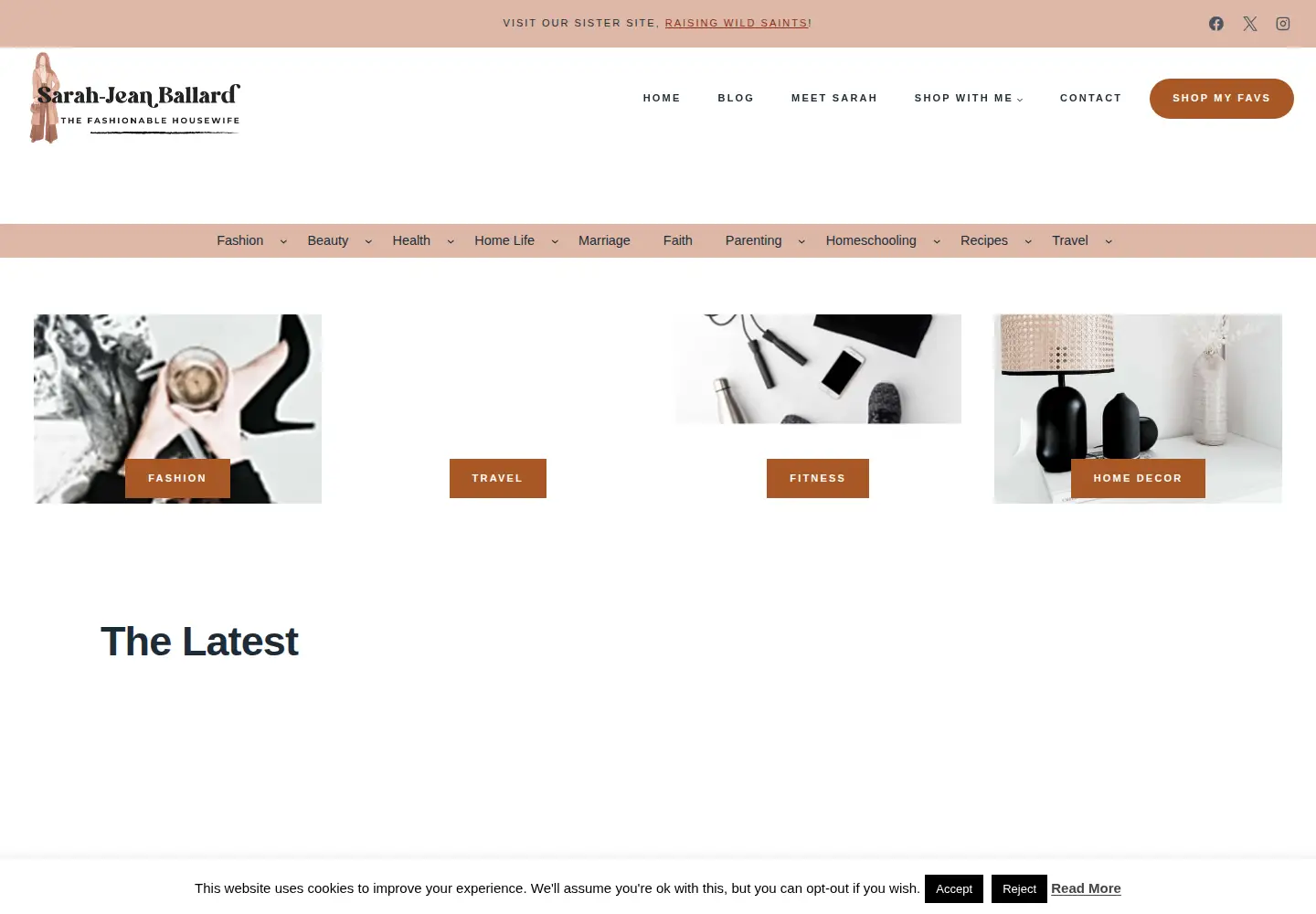 Screenshot of thefashionablehousewife.com