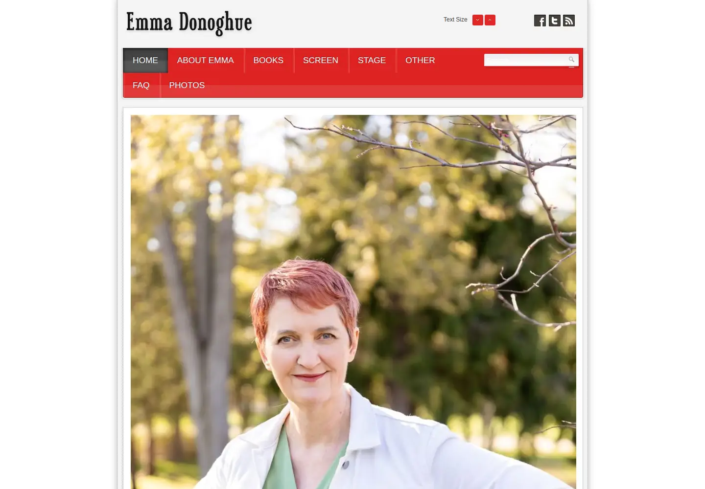 Screenshot of emmadonoghue.com