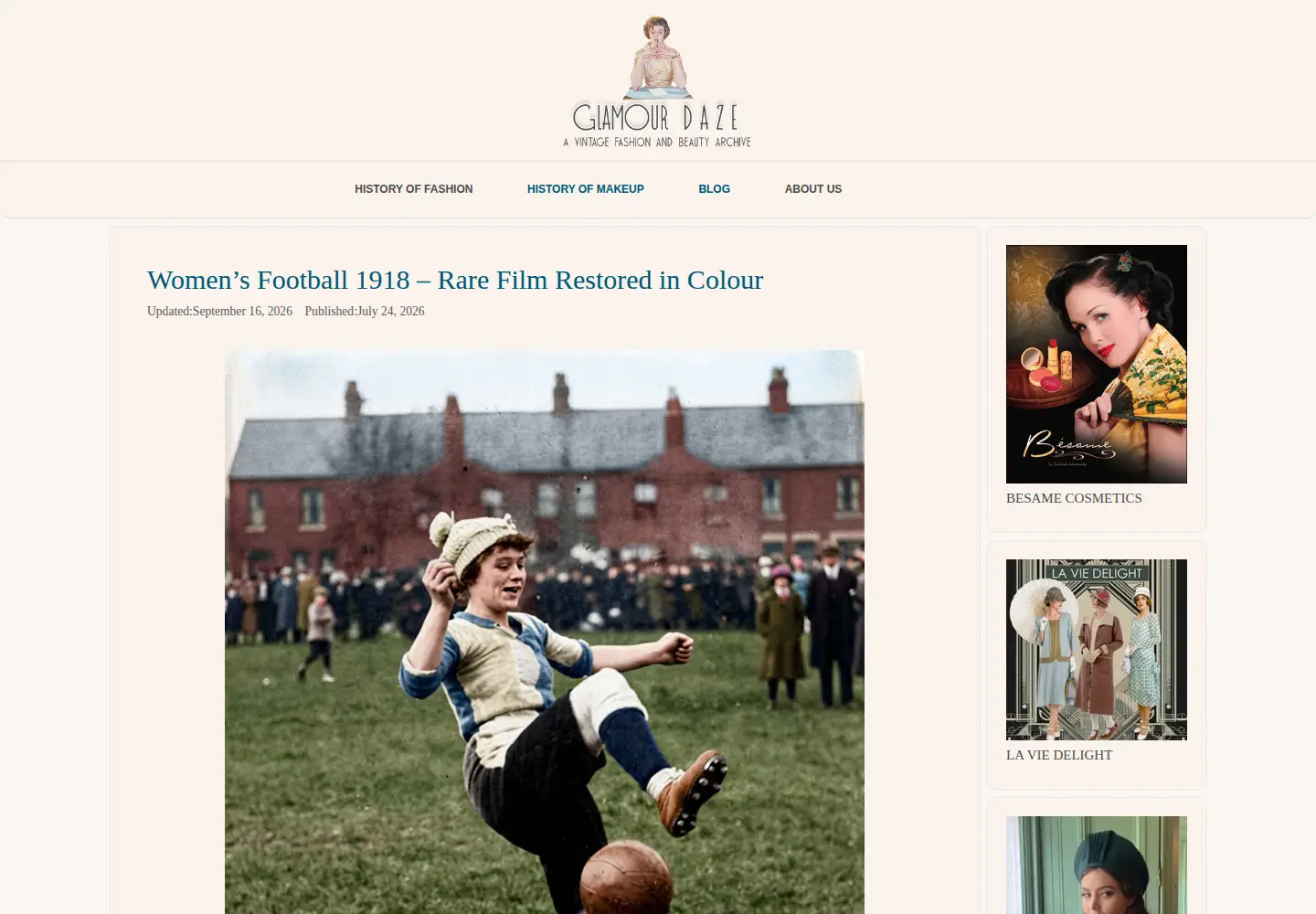 Screenshot of glamourdaze.com