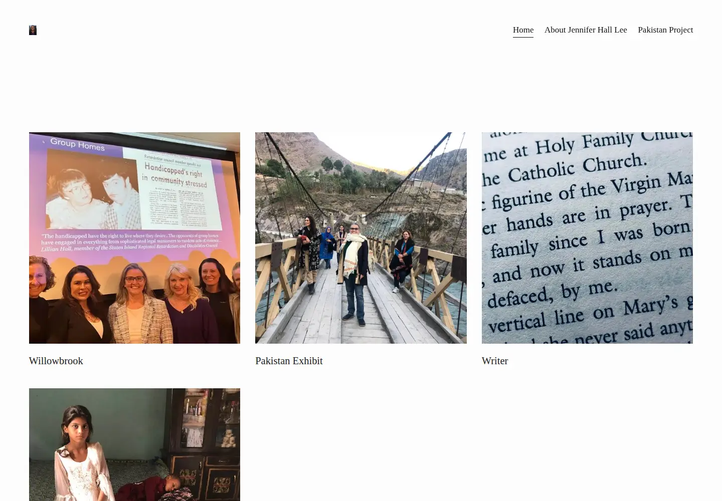 Screenshot of jenniferhalllee.com