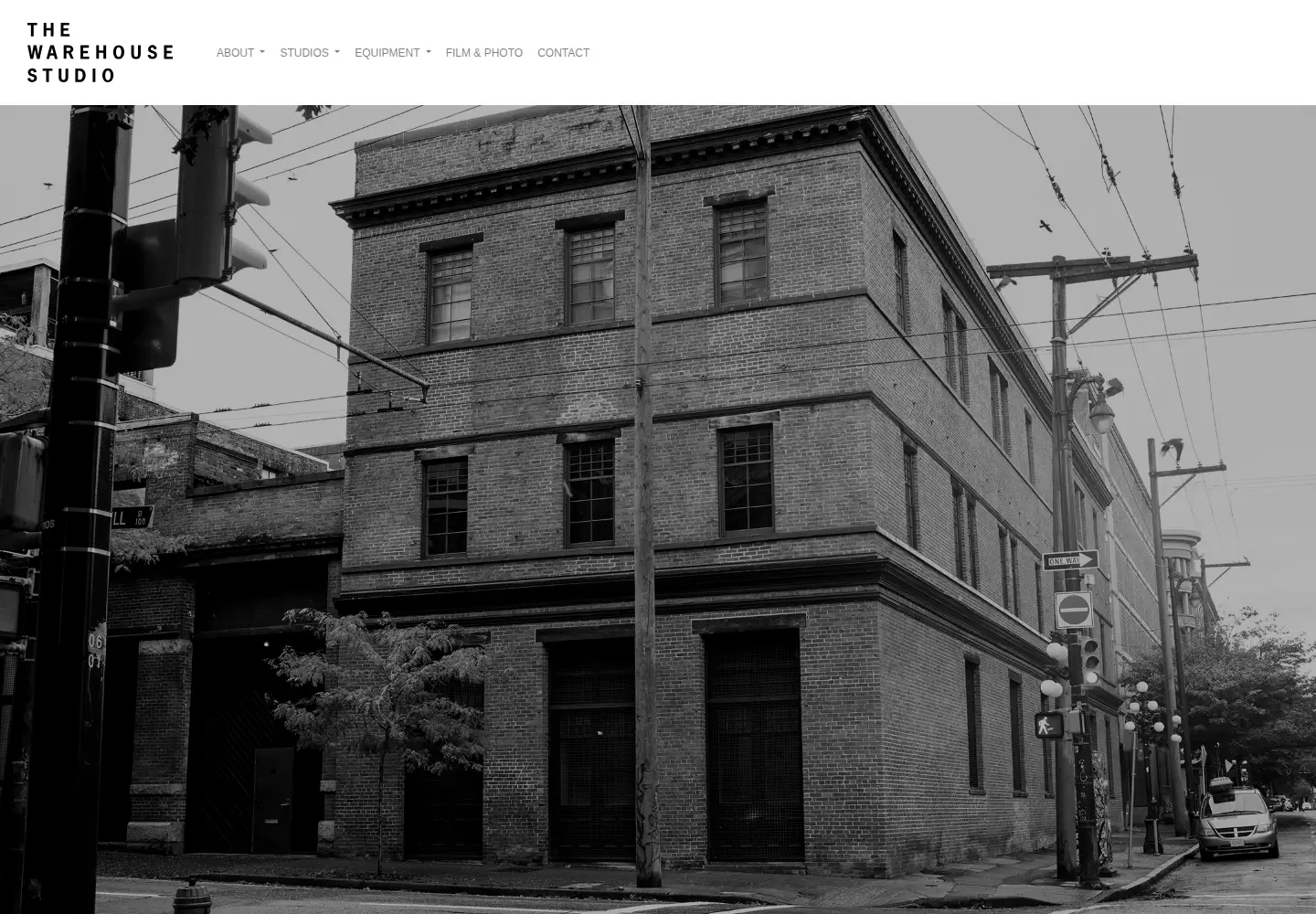 Screenshot of warehousestudio.com