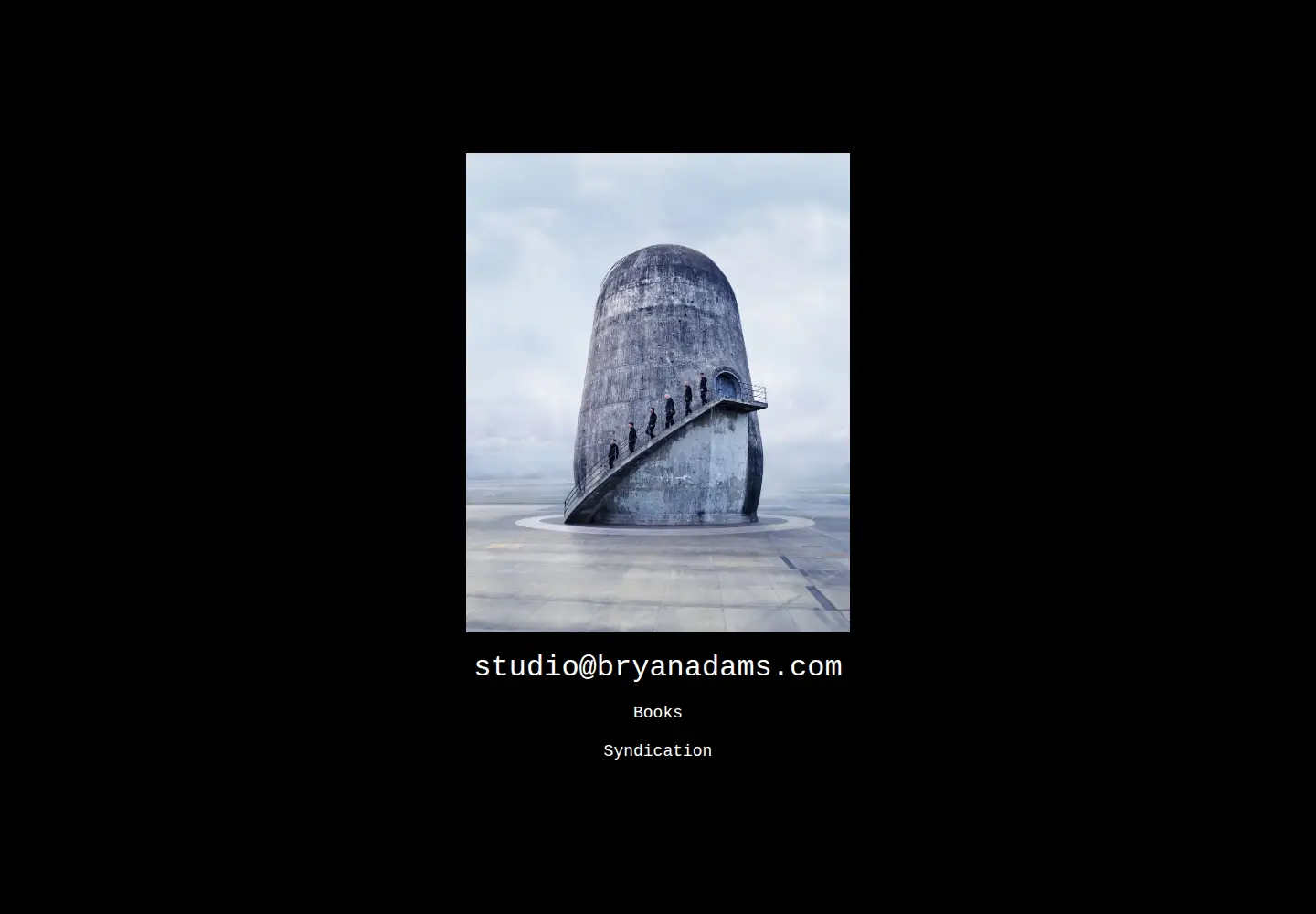 Screenshot of bryanadamsphotography.com