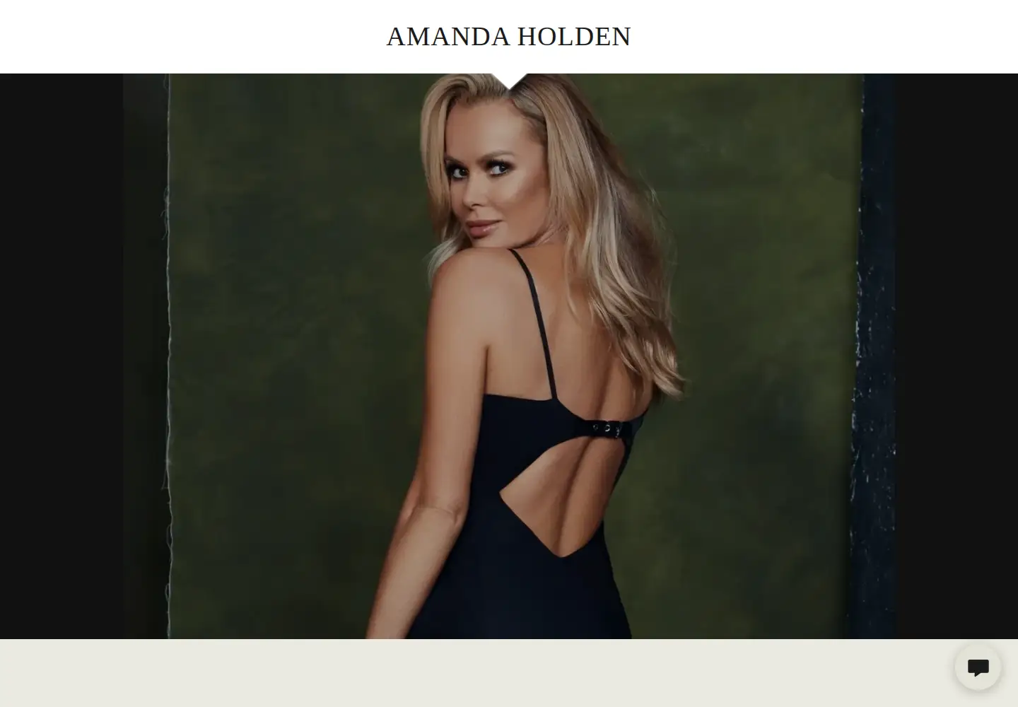 Captured homepage of officialamandaholden.com in the current scan