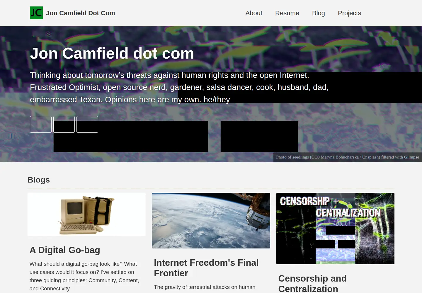 Screenshot of joncamfield.com