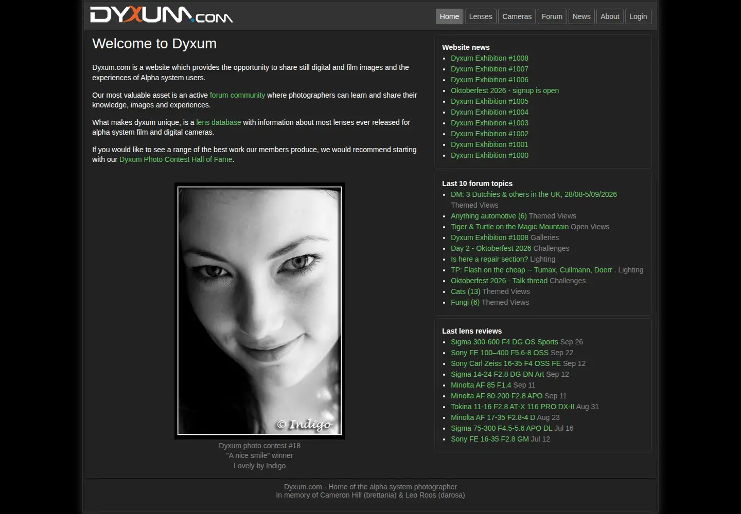 Screenshot of dyxum.com
