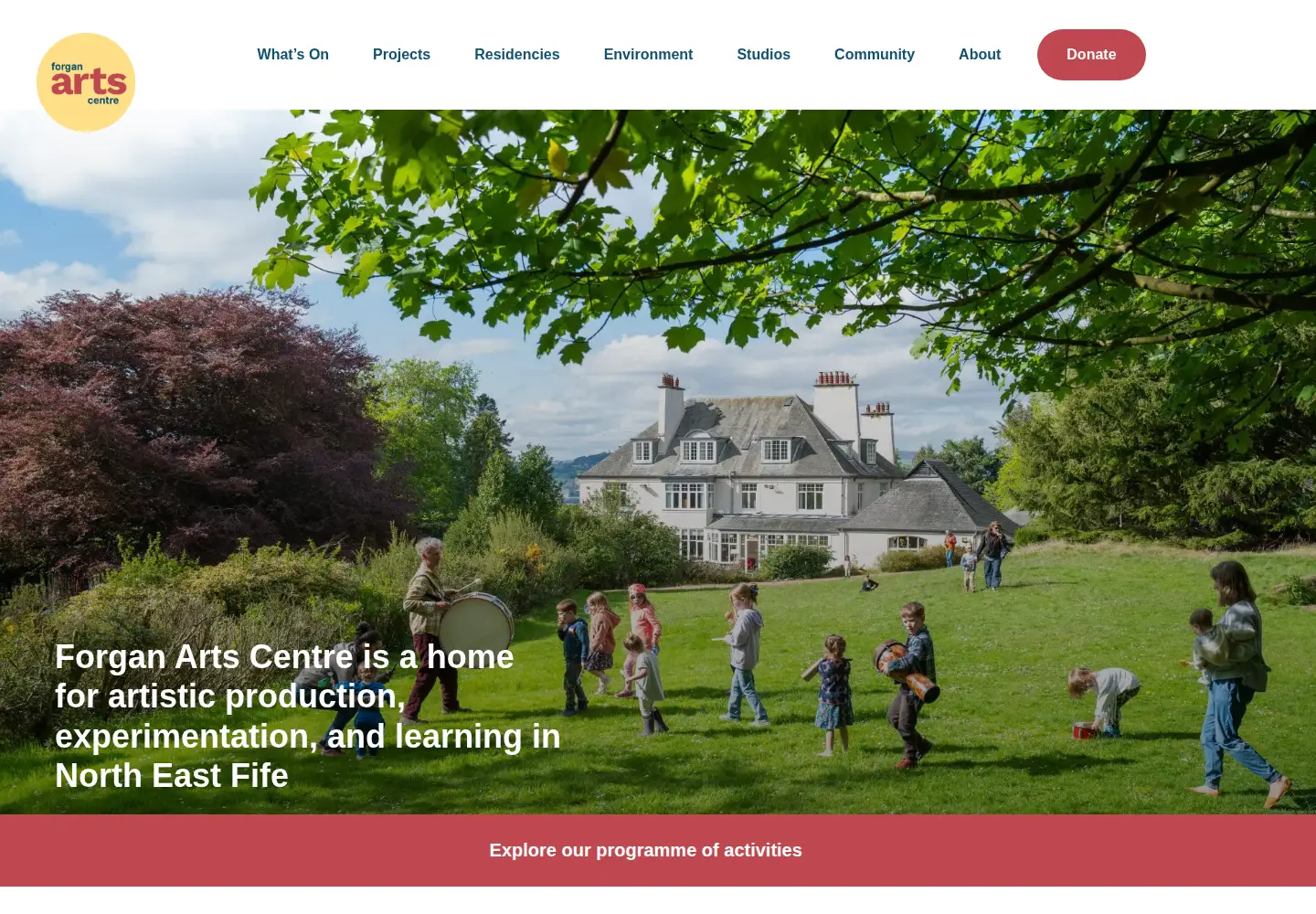 Screenshot of forganartscentre.co.uk