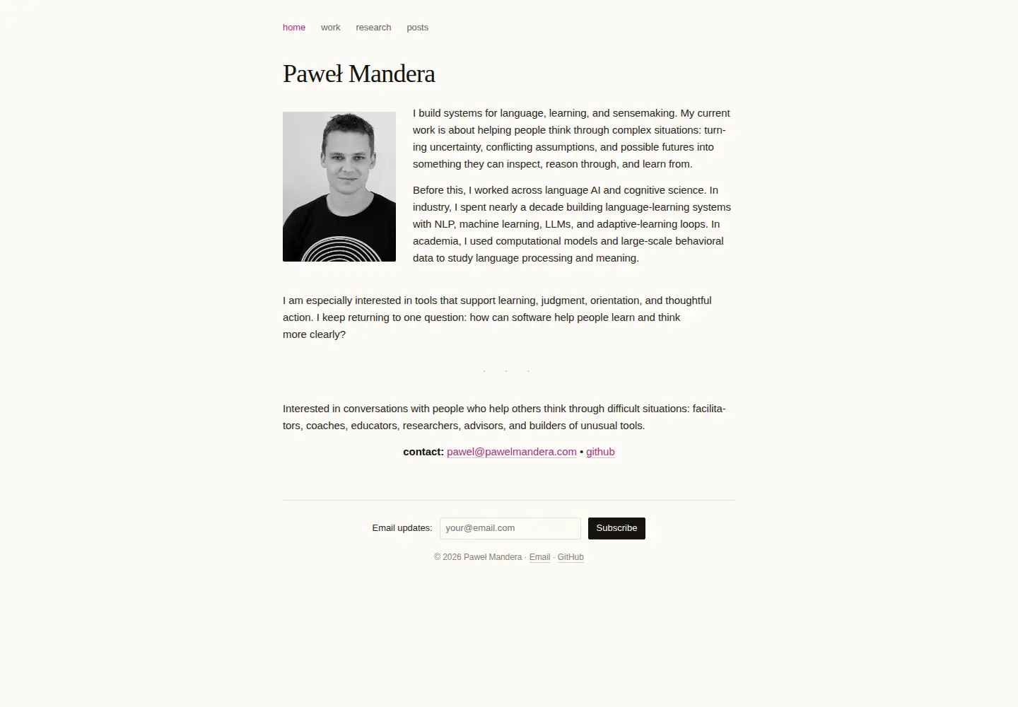 Screenshot of pawelmandera.com